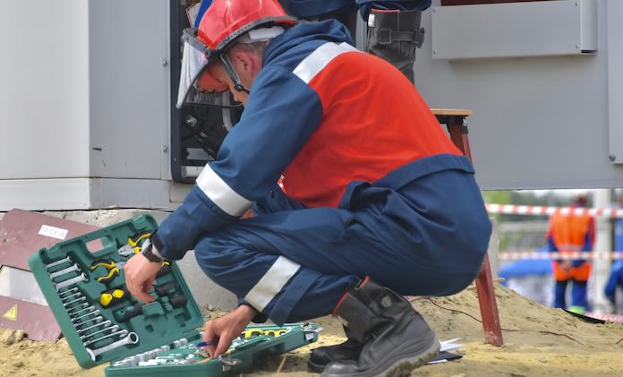 Builder with toolbox